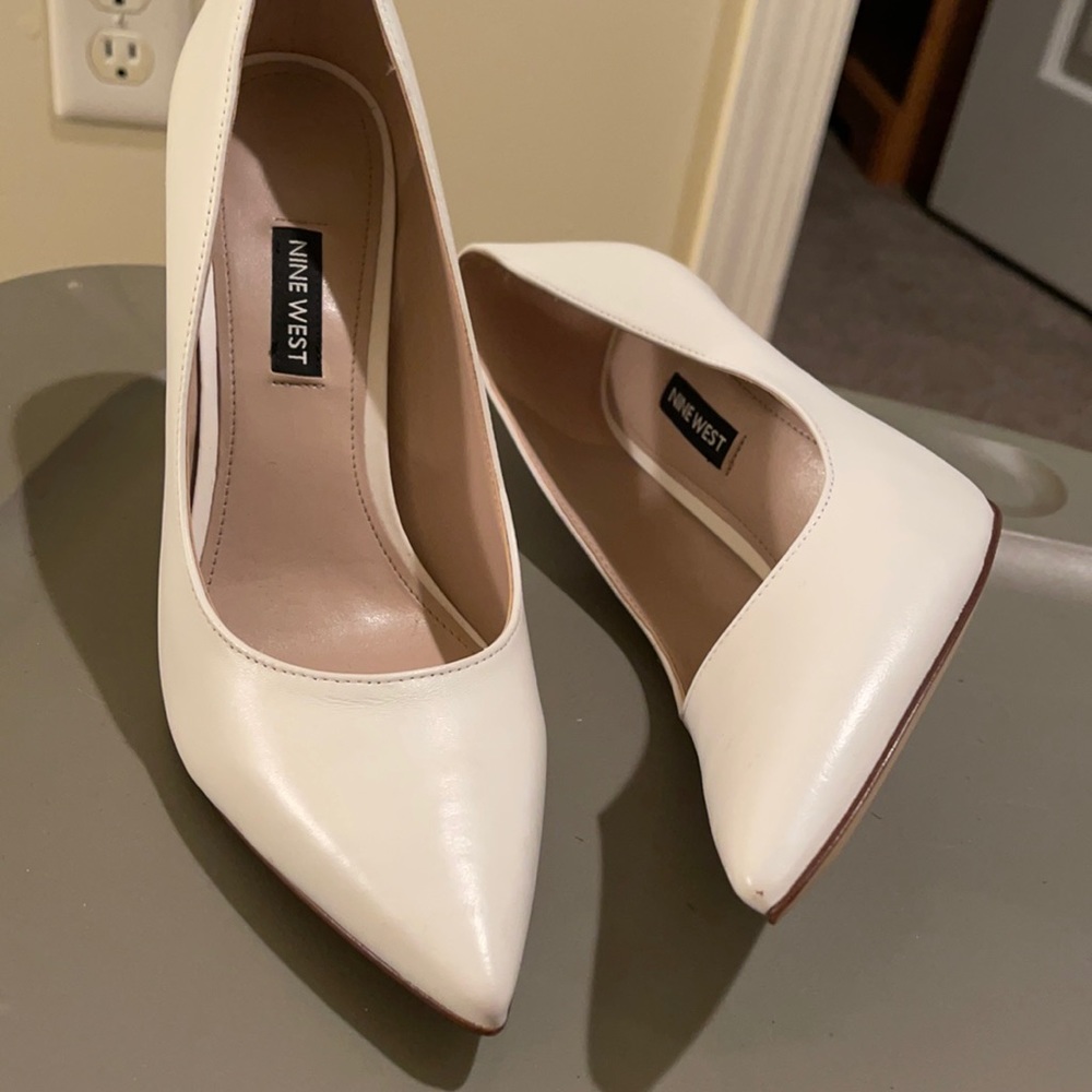 Nine West pumps